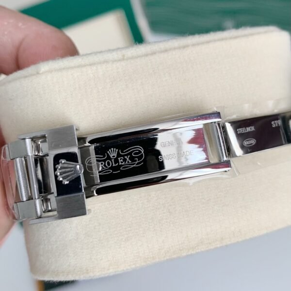 20240907050350172569983046452 20240907050350172569983046452