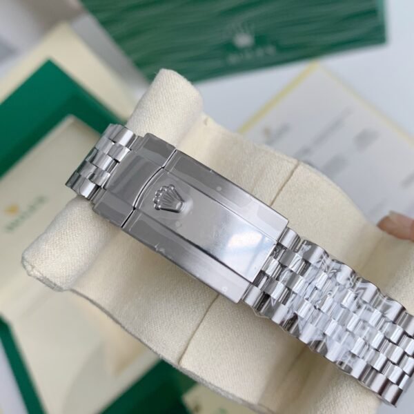 20240915050453172639109301839 20240915050453172639109301839