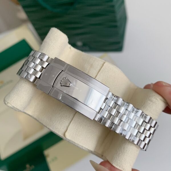 20240919112305172671618569430 20240919112305172671618569430