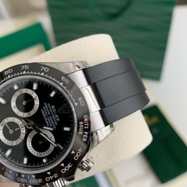 20240928024141172750570162442 20240928024141172750570162442