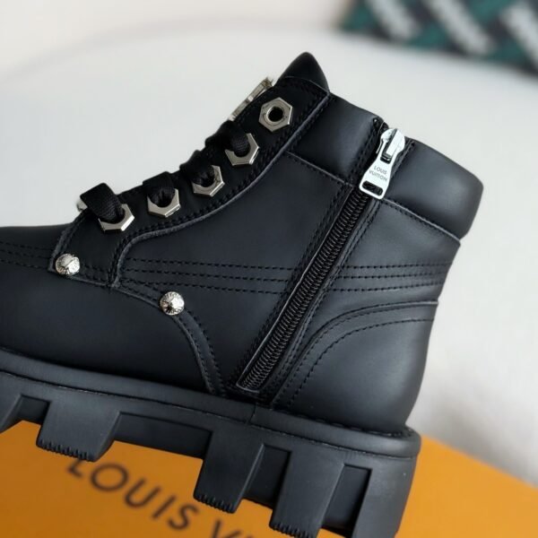 20241013050848172881052851466 20241013050848172881052851466