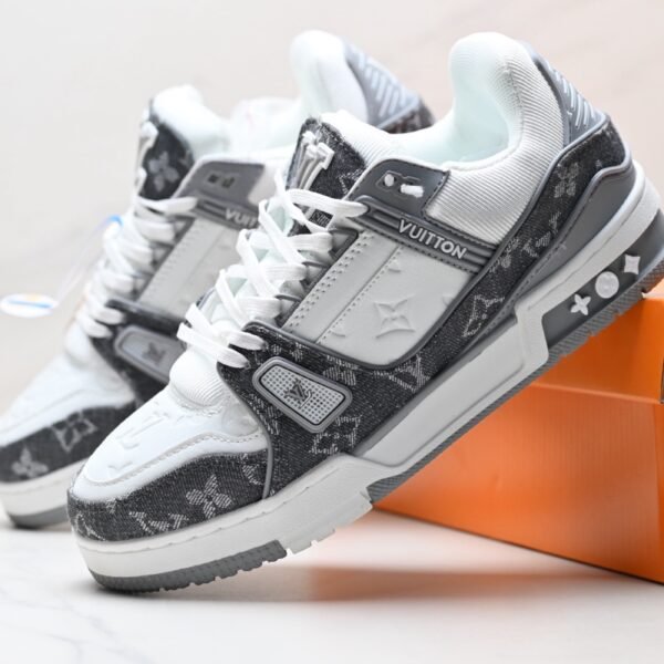 24e44f2d10ff3b7c7bde9dc56b946242 24e44f2d10ff3b7c7bde9dc56b946242